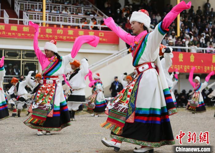 传统赛马节邂逅乡村振兴 西藏那曲举办年度盛会