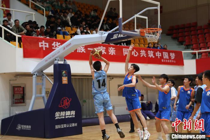 宁夏启动青少年三大球联赛 激发体育热情