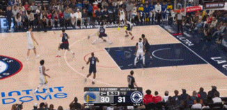 库里率勇士险胜小卡 绿军众将联手助阵