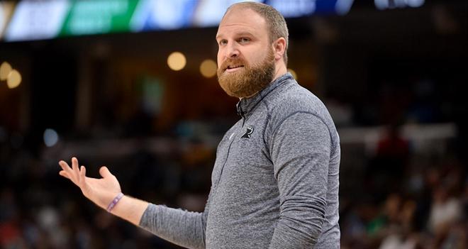 密尔沃基雄鹿瞄准泰勒-詹金斯接任主帅 探讨建队